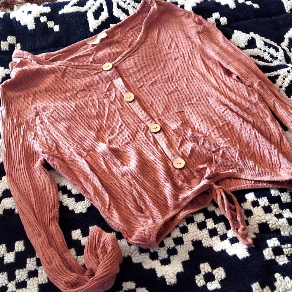 Free kisses top